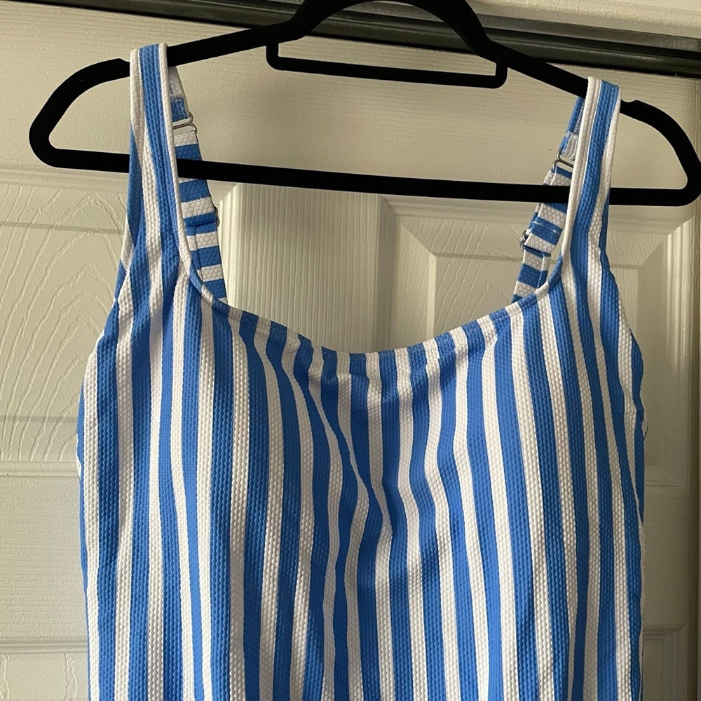 Time and Tru One Piece Bathing Suit NWT - Picture 3 of 5